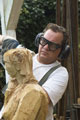 Click to see it big Ich mit Kettensäge, Impression aus dem Wald